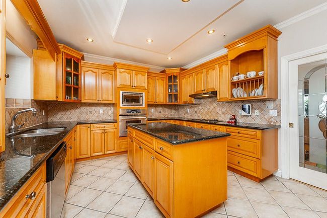 1437 E 58th Ave, House other with 7 bedrooms, 5 bathrooms and 4 parking in Vancouver BC | Image 10