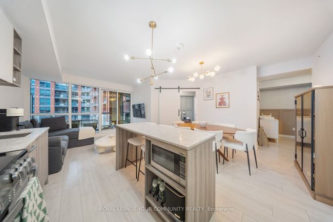 312 - 31 Tippett Rd, Condo with 2 bedrooms, 2 bathrooms and null parking in Toronto ON | Image 8