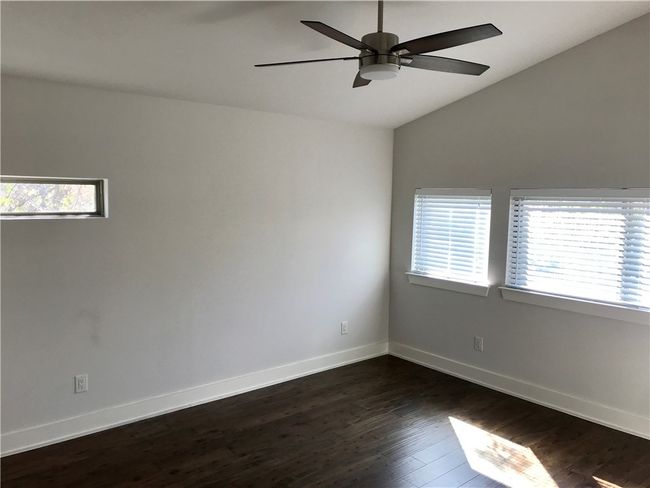 A - 904 E 54 Th St, House other with 3 bedrooms, 3 bathrooms and 2 parking in Austin TX | Image 15