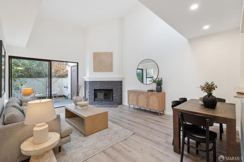 111 N Villa Way, Walnut Creek, CA, 94595-1460 | Card Image