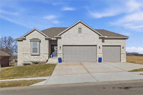 3306 N 109th Ter, Kansas City, KS, 66109-8904 | Card Image