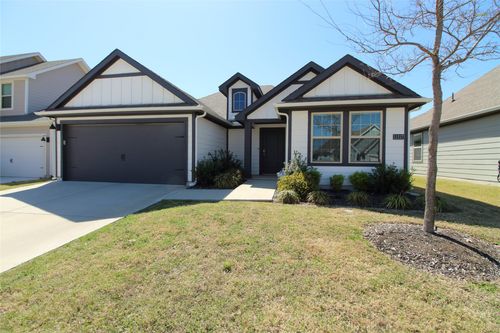 11217 W Pond Dr, Providence Village, TX, 76227 | Card Image