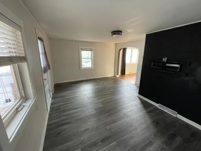 Living Room | Image 13