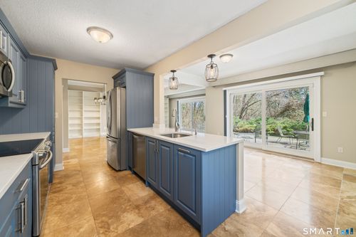 b-36 Heritage Cir, Southbury, CT, 06488-1429 | Card Image