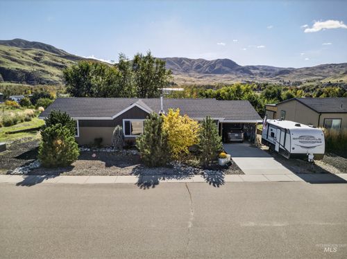 116 S Riverside Dr, Horseshoe Bend, ID, 83629-5042 | Card Image
