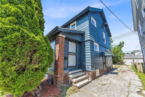 19315 Cherokee Ave, Cleveland, OH, 44119-2815 | Card Image