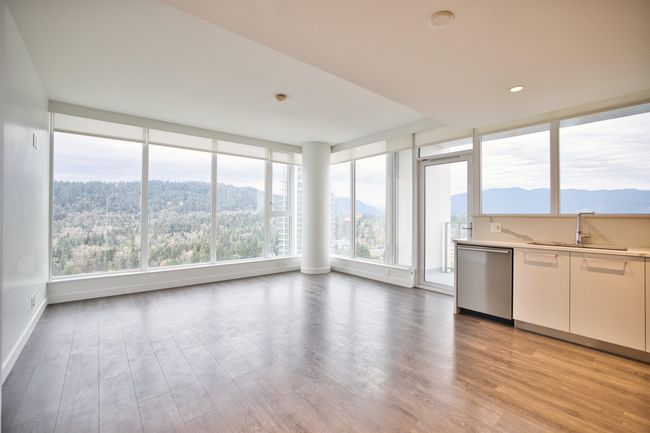 1604 - 567 Clarke Rd, Condo with 2 bedrooms, 2 bathrooms and 1 parking in Coquitlam BC | Image 6