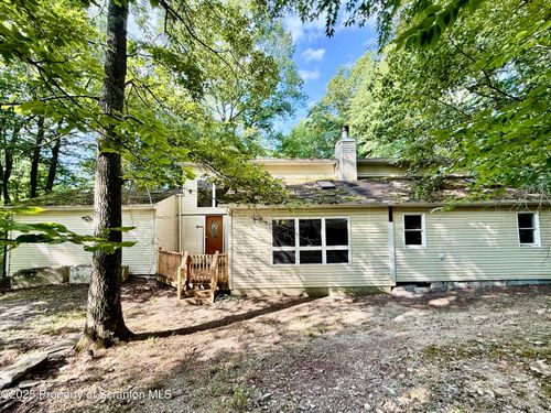 2110 Owl Pass, Bushkill, PA, 18324-8391 | Card Image