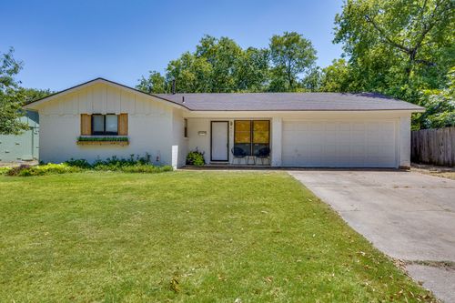 405 Lena Ln, Burleson, TX, 76028-5316 | Card Image