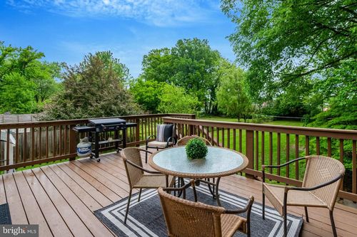 6703 Oak Dr, ALEXANDRIA, VA, 22306-1631 | Card Image