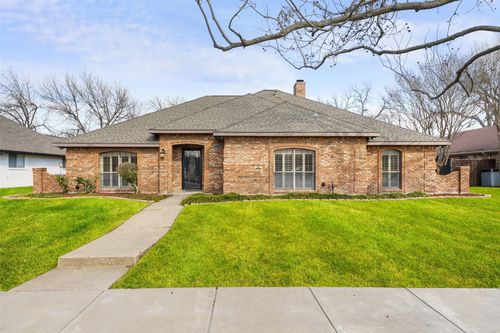 6018 Raleigh Dr, Garland, TX, 75044-4400 | Card Image