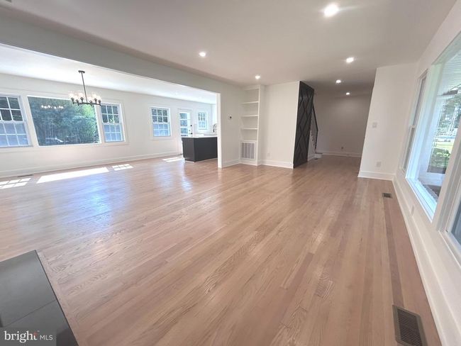 6519 Terry Dr, House other with 4 bedrooms, 2 bathrooms and null parking in SPRINGFIELD VA | Image 5