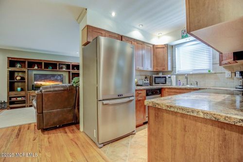 3 Wharfside Dr, Monmouth Beach, NJ, 07750-1240 | Card Image