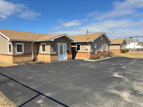 507 King St, New Waterford, NS, B1H3Y8 | Card Image
