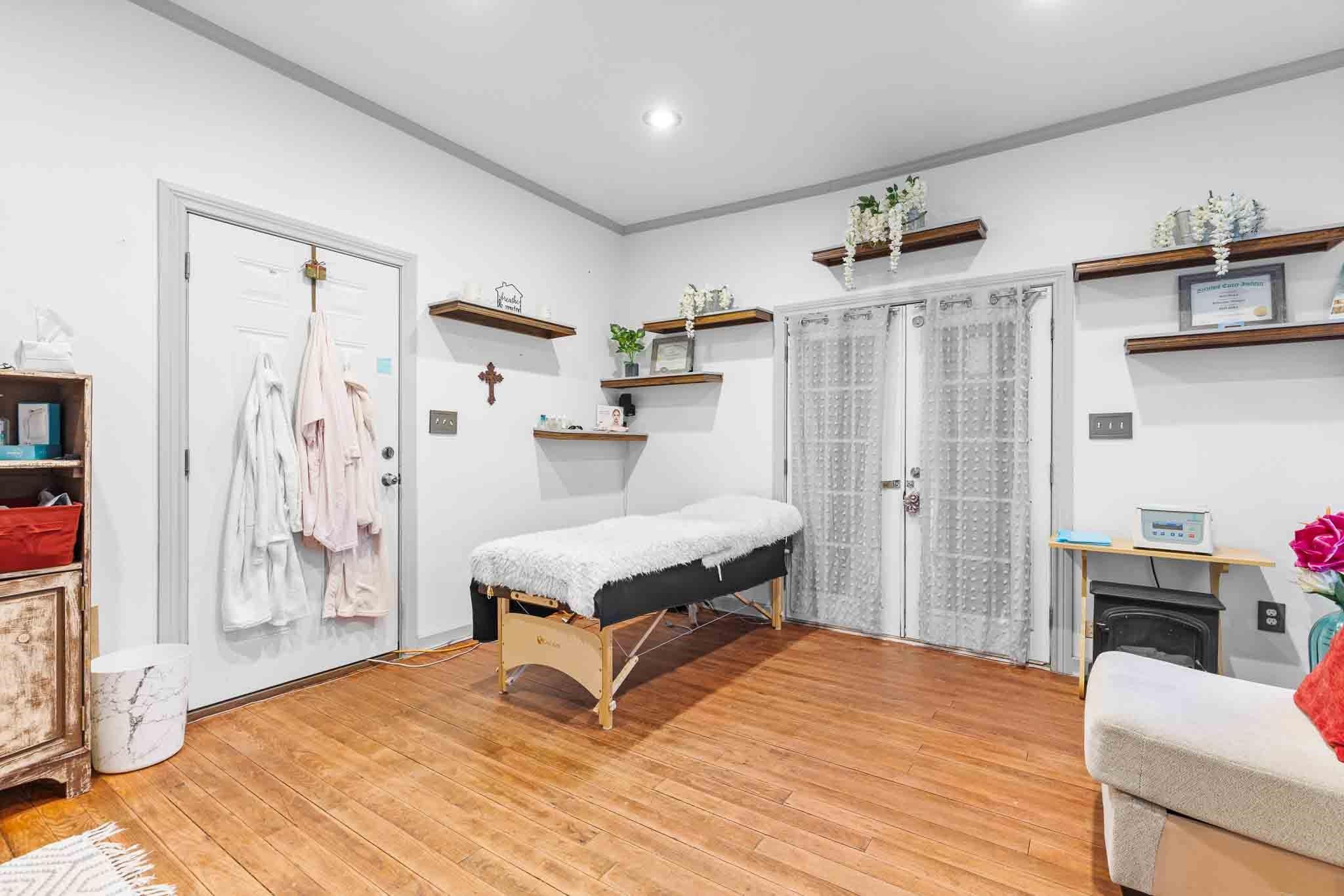 Residential in Woodville 4