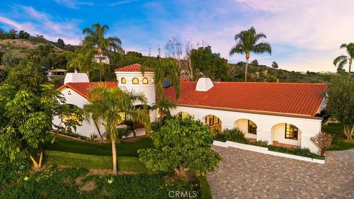 860 Reposado Dr, La Habra Heights, CA, 90631-7840 | Card Image