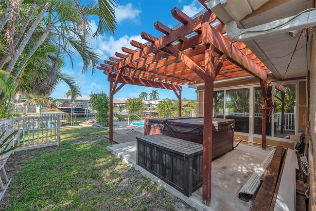 1012 Spindle Palm Way, House other with 3 bedrooms, 2 bathrooms and null parking in APOLLO BEACH FL | Image 27