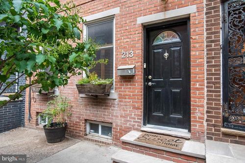 213 W George St, PHILADELPHIA, PA, 19123-1519 | Card Image