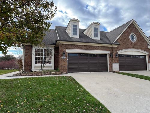 21262 Lilac Ln, Clinton Township, MI, 48036-5013 | Card Image
