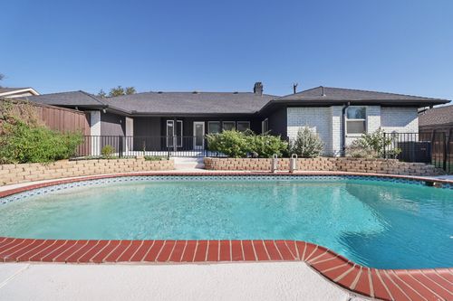 7326 La Cosa Dr, Dallas, TX, 75248-5227 | Card Image