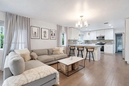 101 Ne 104th St, Miami Shores, FL, 33138-2028 | Card Image