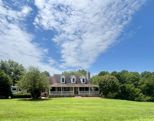 107 Mockingbird Cir, Bedford, VA, 24523-1205 | Card Image