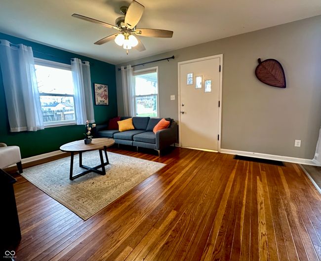 1624 N Whittier Pl, House other with 2 bedrooms, 2 bathrooms and null parking in Indianapolis IN | Image 5