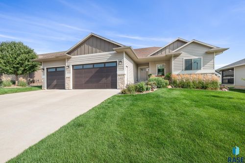 5012 E Cattail Dr Drive, Sioux Falls, SD, 57110 | Card Image