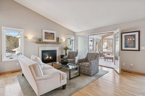 1800 Commerce Blvd, Mound, MN, 55364-1127 | Card Image