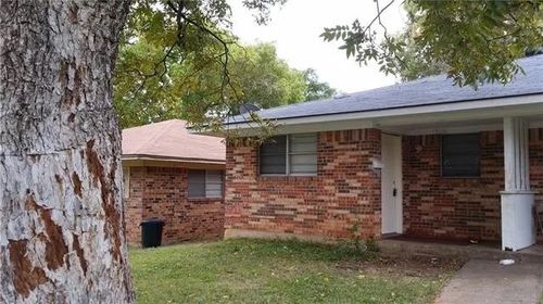 1528 W Elm St, Denison, TX, 75020-1727 | Card Image