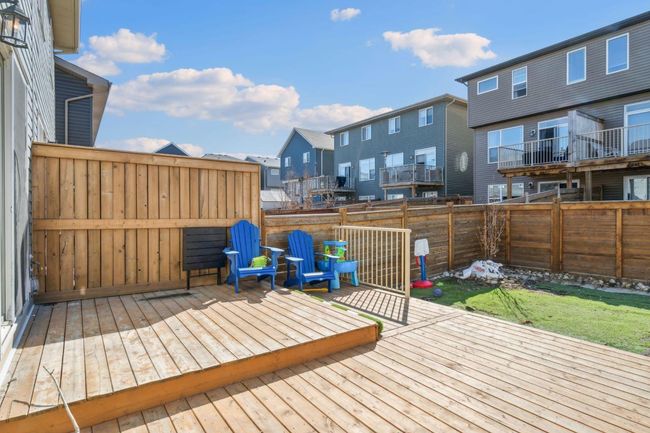 35 Sage Bluff Heights Nw, Home with 3 bedrooms, 3 bathrooms and 2 parking in Calgary AB | Image 27