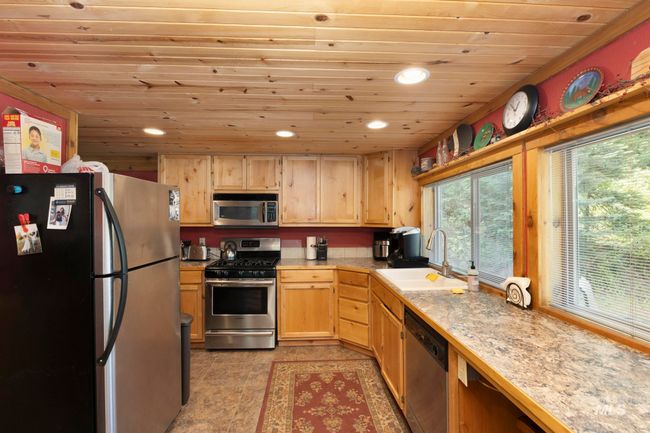 10324 Peterson Loop, House other with 2 bedrooms, 1 bathrooms and null parking in Cascade ID | Image 20