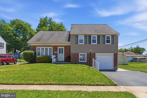 2914 Denise Rd, NORRISTOWN, PA, 19403-4107 | Card Image