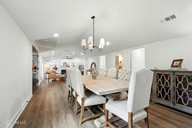 18_dining 2 | Image 15
