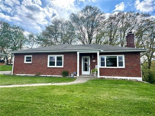 112 Dolphin Dr, Butler, PA, 16002-3502 | Card Image