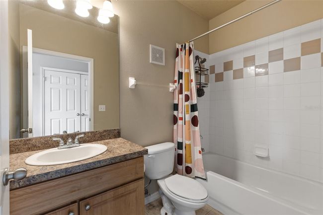 306 - 1257 Sw 9 Th Rd, Condo with 3 bedrooms, 3 bathrooms and null parking in Gainesville FL | Image 16