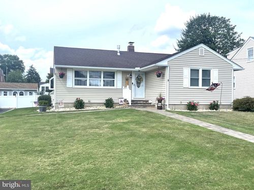9 Linden Ave, BORDENTOWN, NJ, 08505-1911 | Card Image