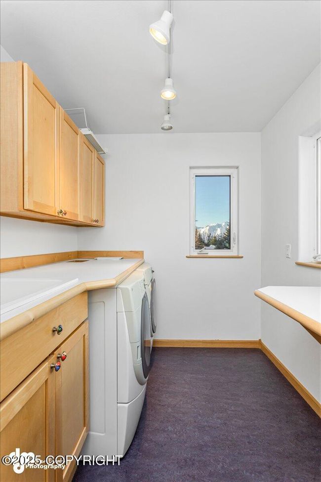 93 Laundry | Image 94