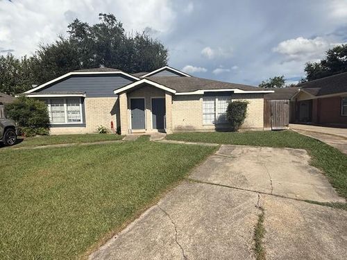 10032 Sharpton Dr, Houston, TX, 77038-2407 | Card Image
