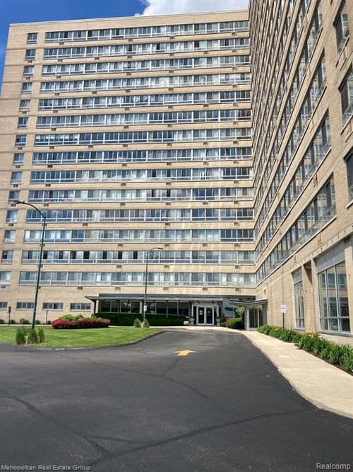apt-908-8900 E Jefferson Ave, Detroit, MI, 48214-4130 | Card Image