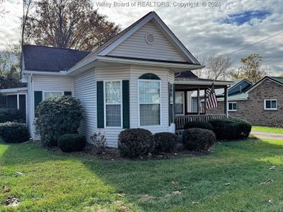 2927 Putnam Avenue, House other with 3 bedrooms, 1 bathrooms and null parking in Hurricane WV | Image 1