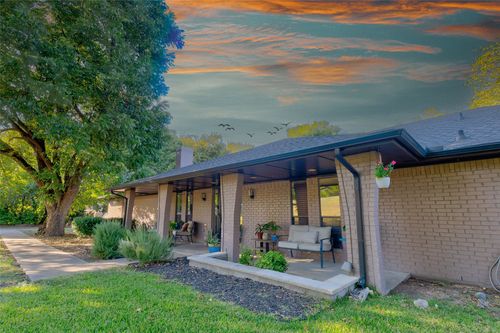 175 E Pleasant Run Rd, Cedar Hill, TX, 75104-1801 | Card Image