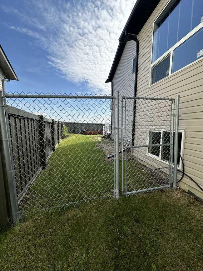 12721 105 Street, House detached with 2 bedrooms, 2 bathrooms and 4 parking in Grande Prairie AB | Image 35