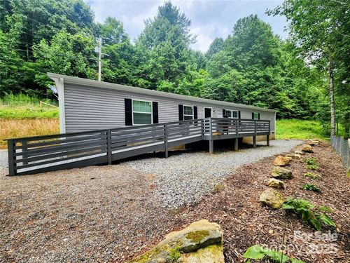 1056 Fox Creek Rd, Mars Hill, NC, 28754-9225 | Card Image