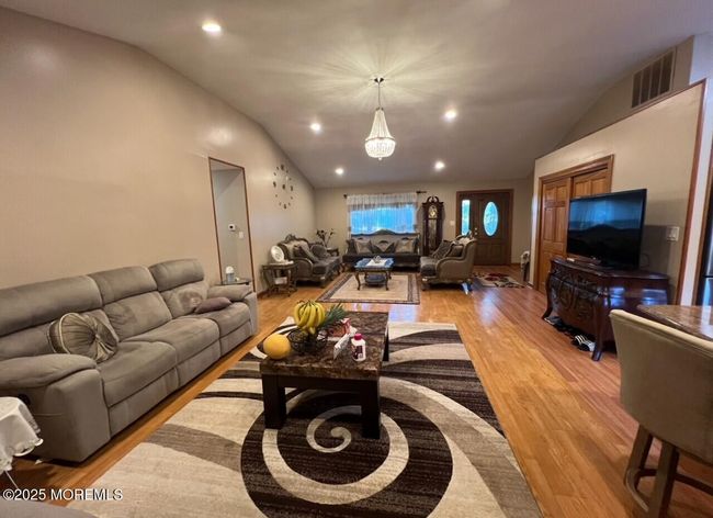 4087 Highway 516, House other with 3 bedrooms, 2 bathrooms and null parking in Matawan NJ | Image 4