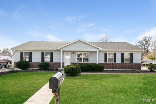 1094 Eagle Nest Dr, Festus, MO, 63028-1267 | Card Image