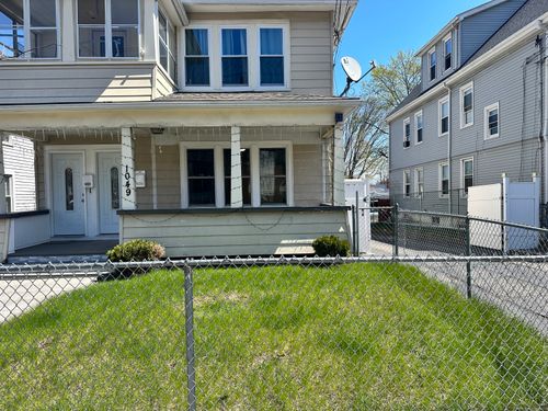 1049 Campbell Ave, West Haven, CT, 06516-2728 | Card Image