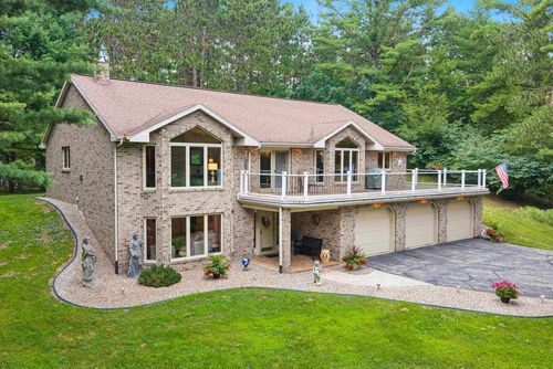 2727 Brook Hills Drive, SUAMICO, WI, 54313 | Card Image
