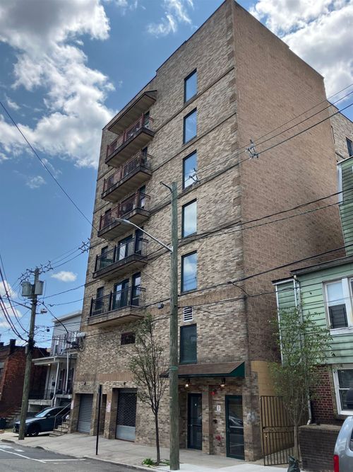 apt-702-315 7th St, Union City, NJ, 07087-4198 | Card Image