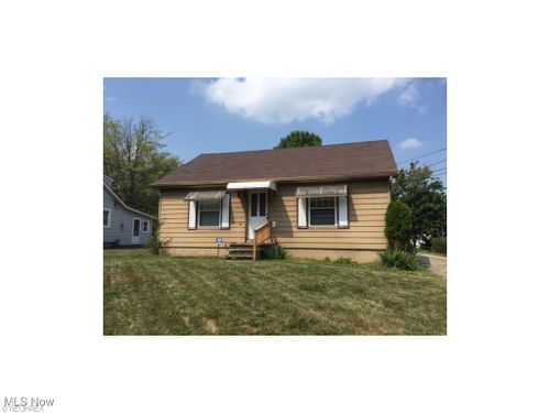 6111 E Pleasant Valley Rd, Independence, OH, 44131-6339 | Card Image
